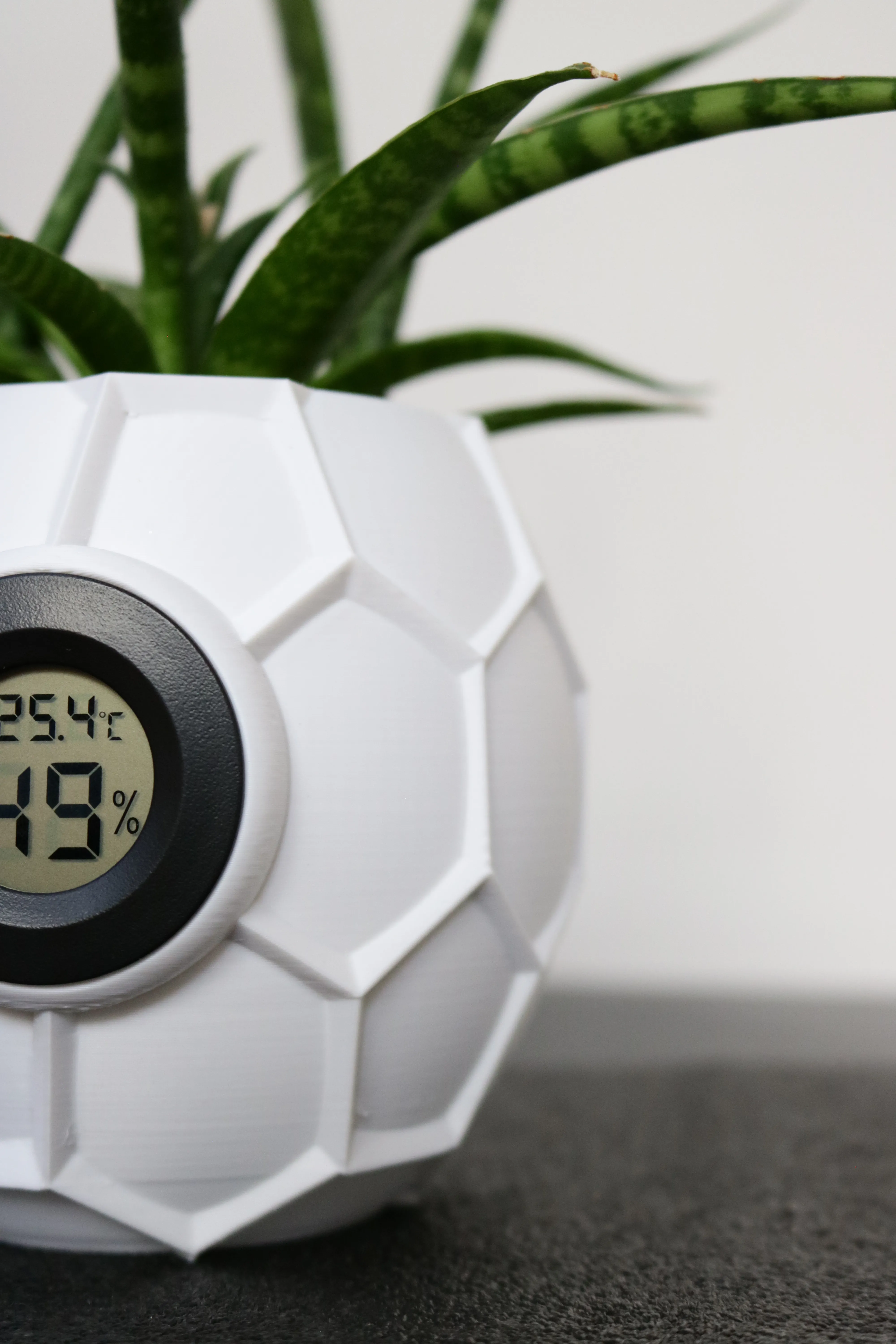 3D-printed Smart Planter Close-up